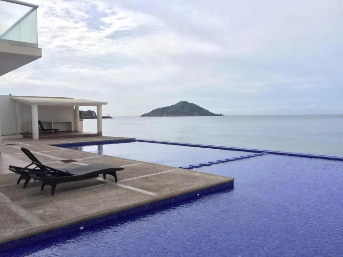 Marina Del Sol Resort Condo Directly On The Ocean 102 Масатлан